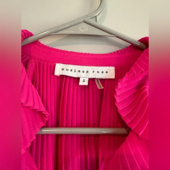 Endless Rose Pleated Chiffon Blouse - Picture 9 of 15